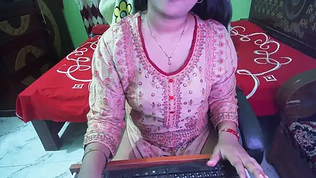 BengaliQueenStar's Live XXX Chat