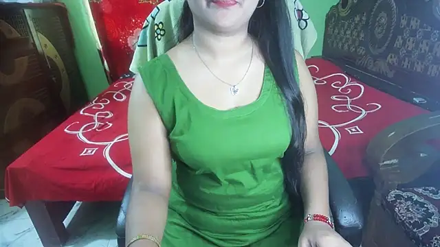 BengaliQueenStar's Live XXX Chat