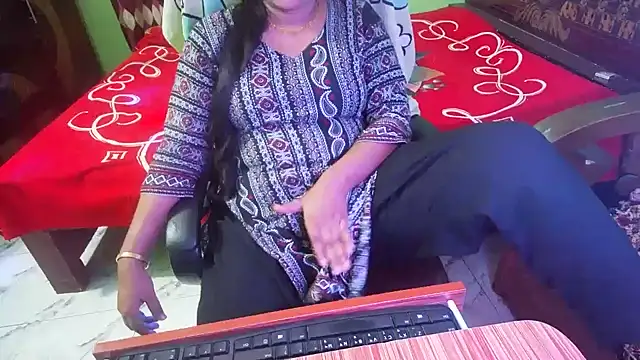 BengaliQueenStar – Live XXX-chat