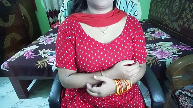 BengaliQueenStar Chat XXX in diretta