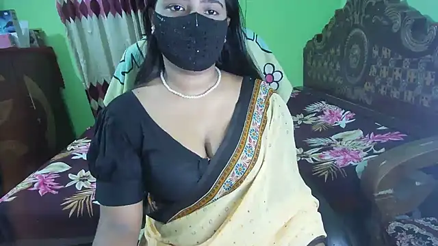 צ'אט XXX בשידור חי של BengaliQueenStar