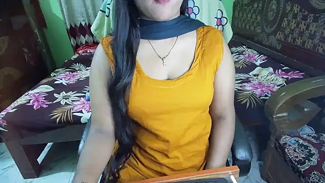 Czat XXX na żywo – BengaliQueenStar