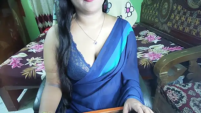 BengaliQueenStar Adlı Modelin Canlı XXX Sohbeti