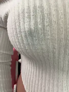 emma_lopes' Live XXX Chat