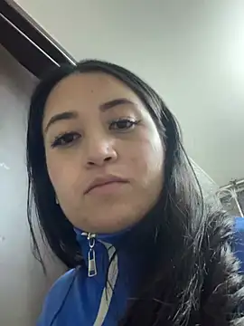 shanel_taylor Adlı Modelin Canlı XXX Sohbeti
