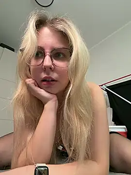 Živý XXX chat Livewithlucy