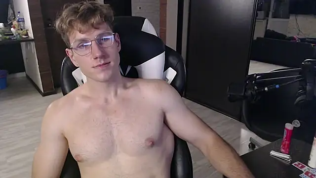 Show modela John_Harris7 na web-kameri