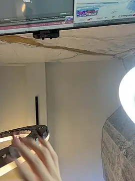 saracaball_ 网络视讯表演