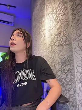 saracaball_'s Webcam Show