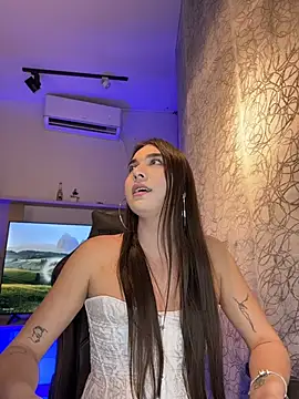 saracaball_'s Webcam Show