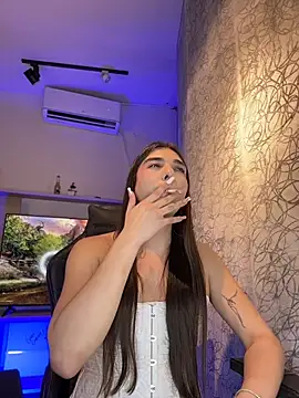 הופעת וובקאם של saracaball_