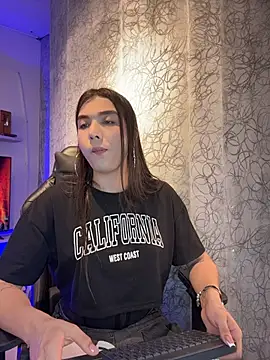 saracaball_'s Webcam Show