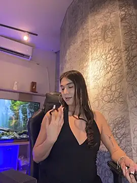 saracaball_'s Webcam Show