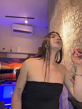saracaball_'s Webcam Show