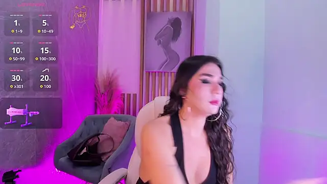 saracaball_ Show in webcam