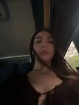 saracaball_'s Webcam Show