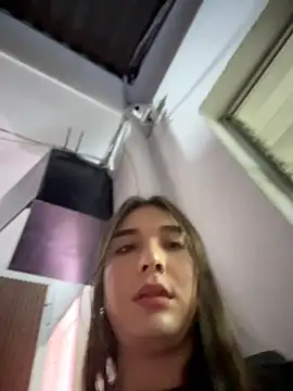 saracaball_'s Webcam Show