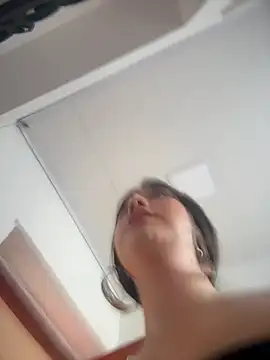 saracaball_'s Webcam Show
