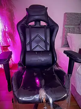 saracaball_'s Webcam Show
