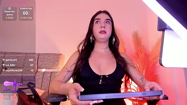 saracaball_'s Webcam Show