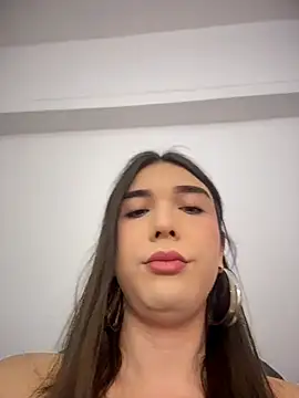 saracaball_'s Webcam Show