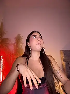 saracaball_ Show in webcam