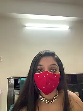 Show modela Sirishateluguammai na web-kameri