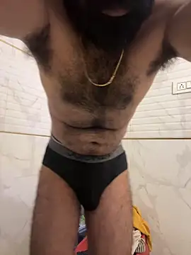 ALWAYSHORNYDADDY 网络视讯表演
