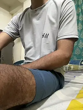 ALWAYSHORNYDADDY Show in webcam