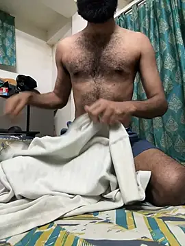 ALWAYSHORNYDADDY 网络视讯表演