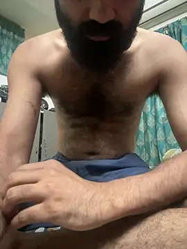 הופעת וובקאם של ALWAYSHORNYDADDY