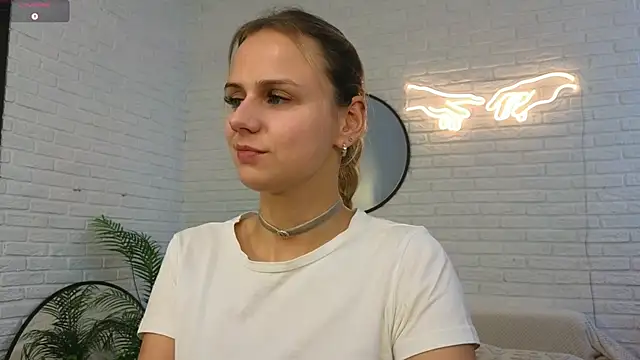 Chat +18 de Wendy_D0ll ao vivo