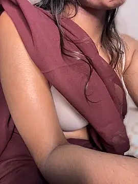 Goddess_sneha's Webcam Show