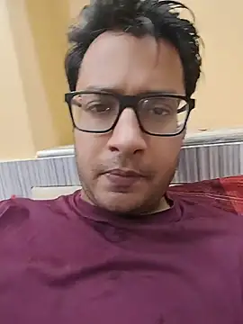 Pertunjukan Kamera Web IndianDramaQueeen