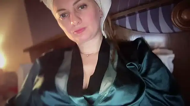 Show modela Viola_sweet na web-kameri