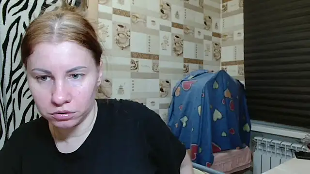 Chat XXX en directo de TherestlessKitty