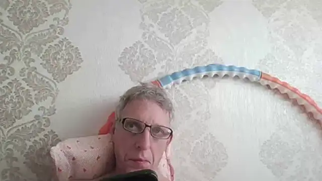 BobbyXRoyal webcam show