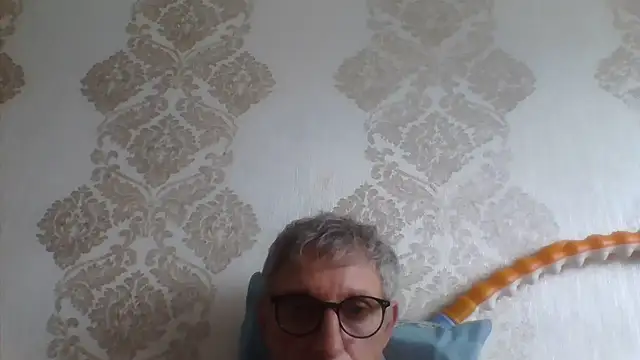 BobbyXRoyal webkamerás műsora