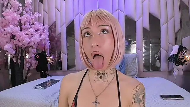 MadisonWood01 Webcam show