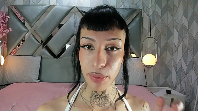 MadisonWood01 webcam show