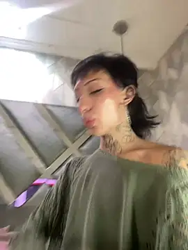 MadisonWood01's Webcam Show