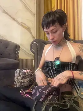 MadisonWood01's Webcam Show