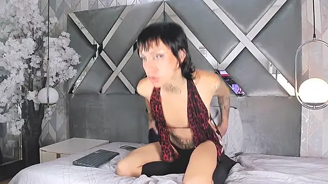 MadisonWood01 Webcam Show