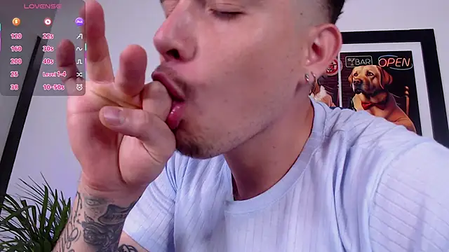 colby_scott's Live XXX Chat