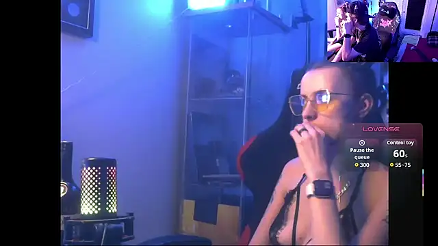 Pokazy przed kamerką – kings4200