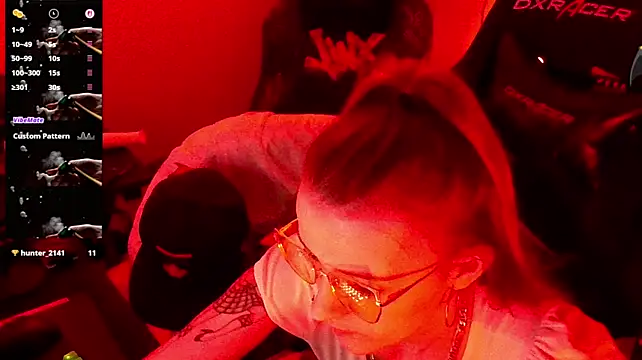 kinkyycouplee Show in webcam