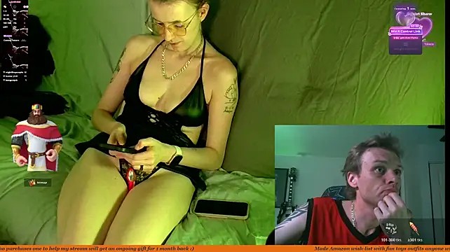 הופעת וובקאם של kinkyycouplee