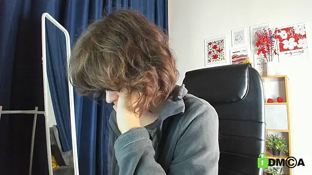 Alina_Mills 现场XXX聊天