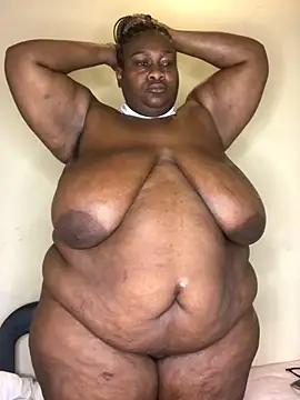 Chat XXX en directo de bustytitsxxx