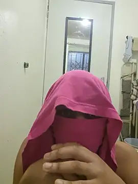 Owamiii webkamerás műsora